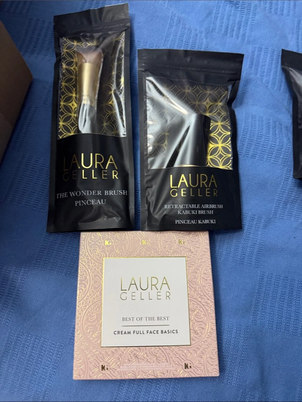 New Laura Geller Set Full Face Basics Palette W/ 2 Brushes